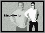 czarne spodnie, Edward Norton, biaa koszulka
