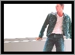 jeansy, Brad Pitt, katana